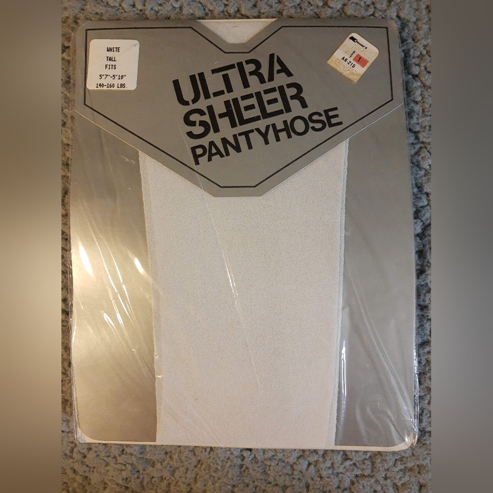 Vintage New Ultra Sheer Pantyhose. White, Tall Fits 5'7"-5'10". 140-160 Lbs